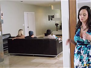 Mean mother Ariella Ferrera tempts her daughters-in-law fellow